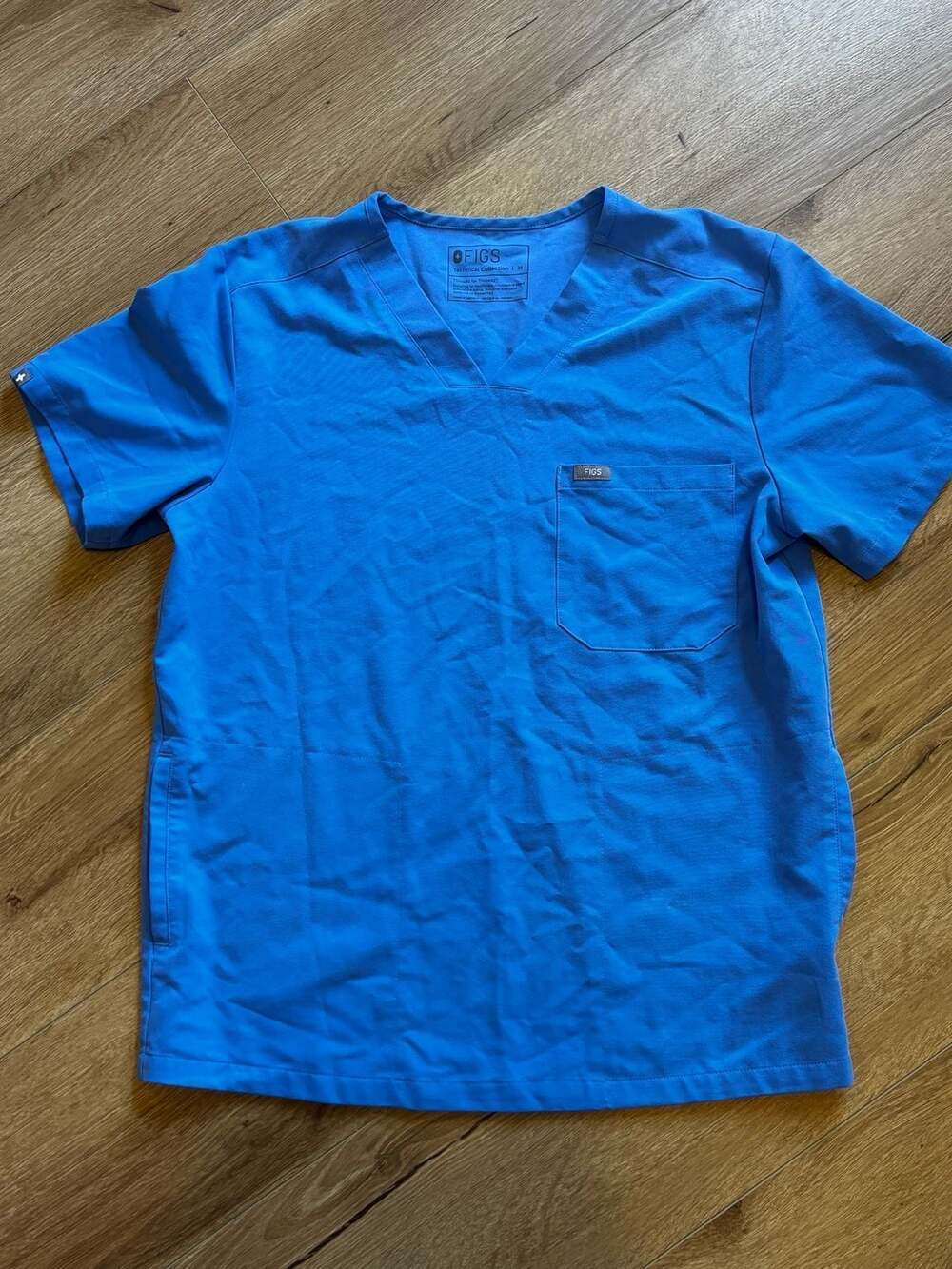 FIGS Technical Collection V-Neck Scrub Top Blue Size M
